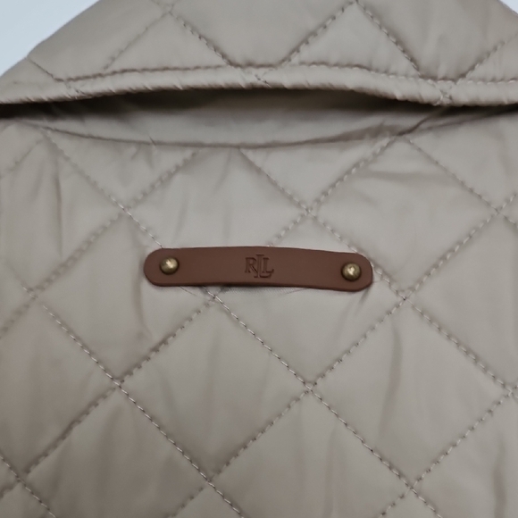 Ralph Lauren Beige Quilted Vest - Picture 4 of 11